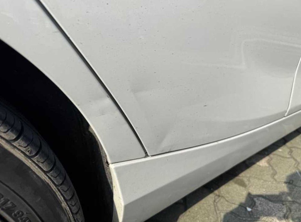 BMW 1시리즈 118d 스포츠 사진 9