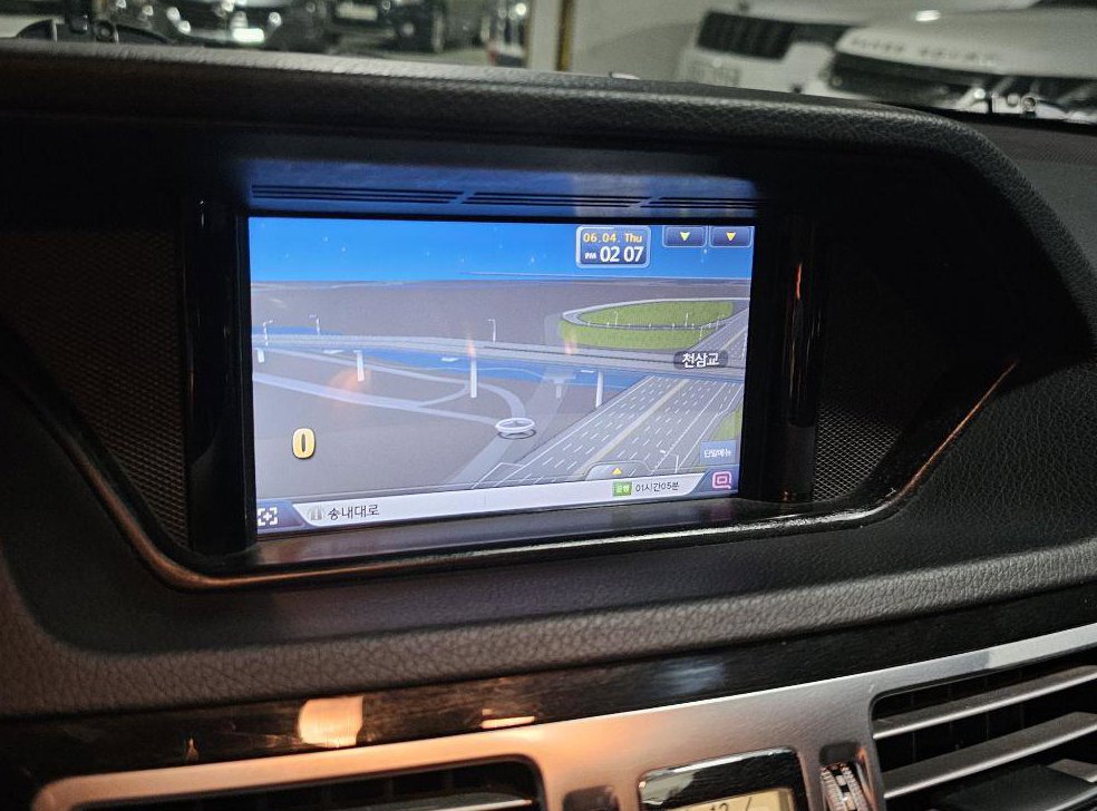 벤츠 E 클래스 E220 CDI 아방가르드 사진 11