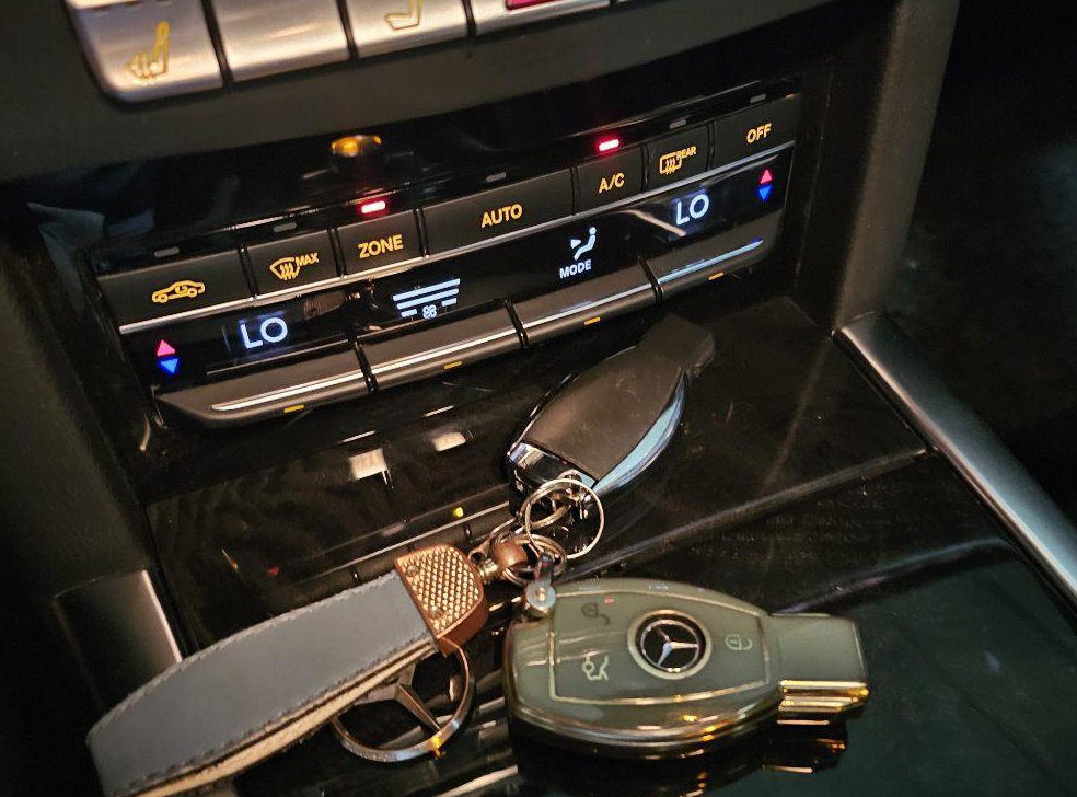 벤츠 E 클래스 E220 CDI 아방가르드 사진 12
