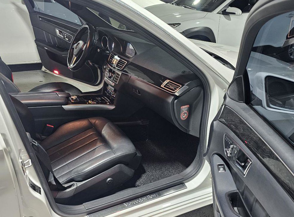 벤츠 E 클래스 E220 CDI 아방가르드 사진 19