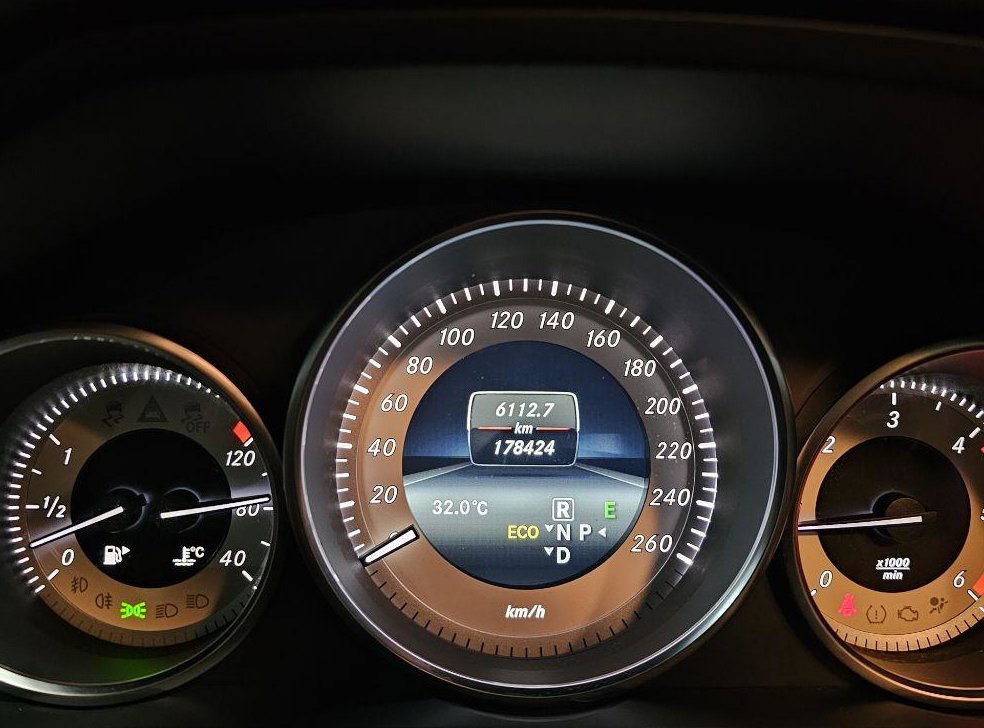 벤츠 E 클래스 E220 CDI 아방가르드 사진 5