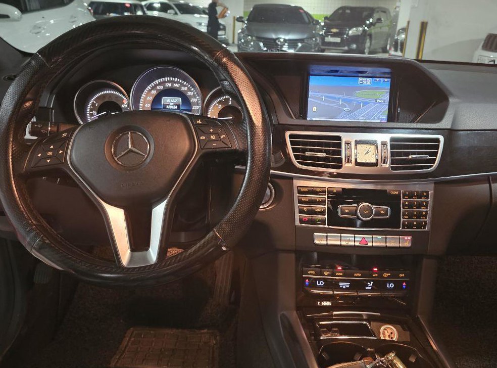 벤츠 E 클래스 E220 CDI 아방가르드 사진 7