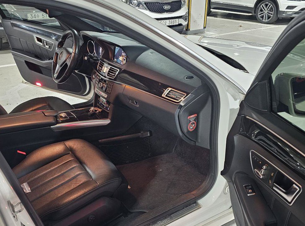 벤츠 E 클래스 E250 CDI 4MATIC 사진 17
