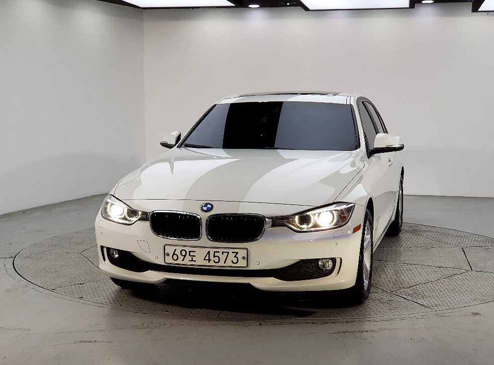 BMW 3시리즈 320d 사진 2