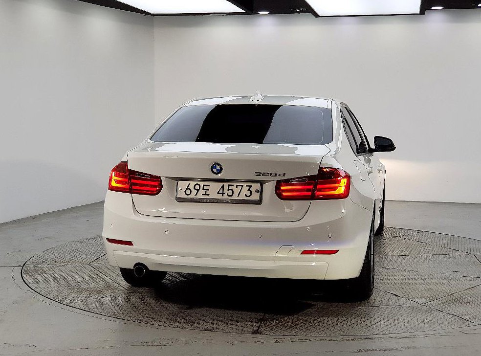 BMW 3시리즈 320d 사진 3