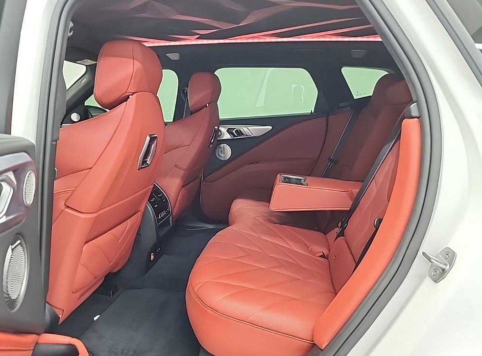 BMW XM 4.4 사진 13