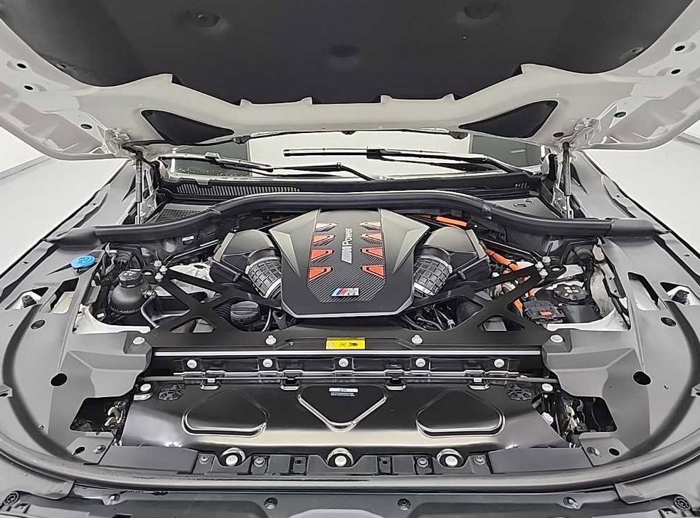 BMW XM 4.4 사진 6