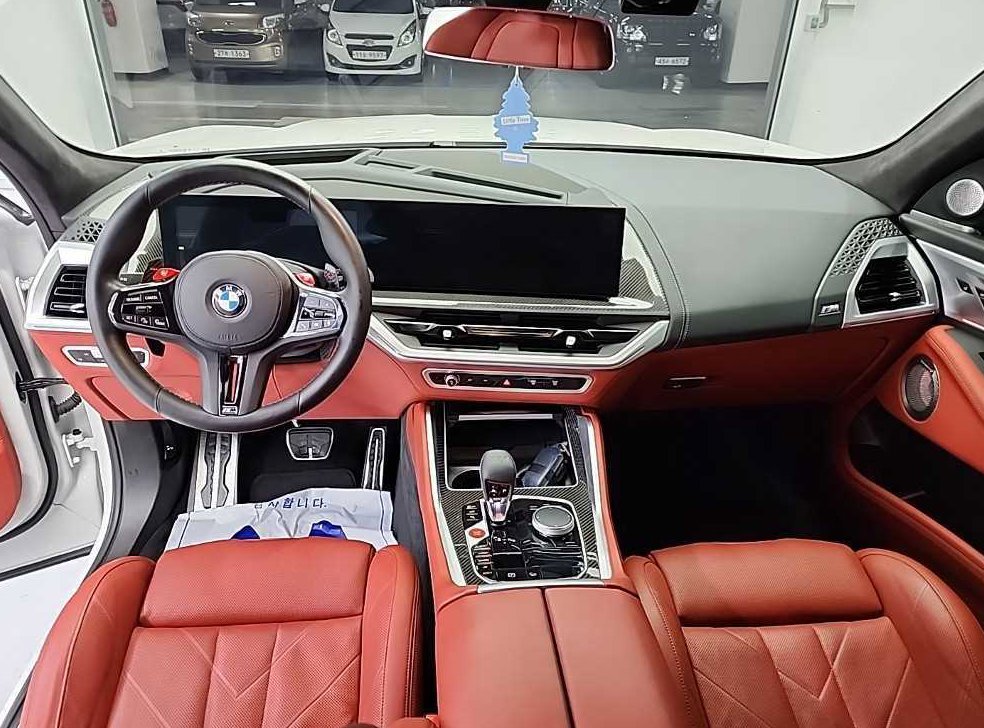 BMW XM 4.4 사진 8