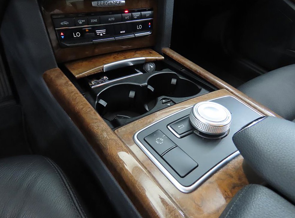 벤츠 E 클래스 E300 엘레강스 사진 12