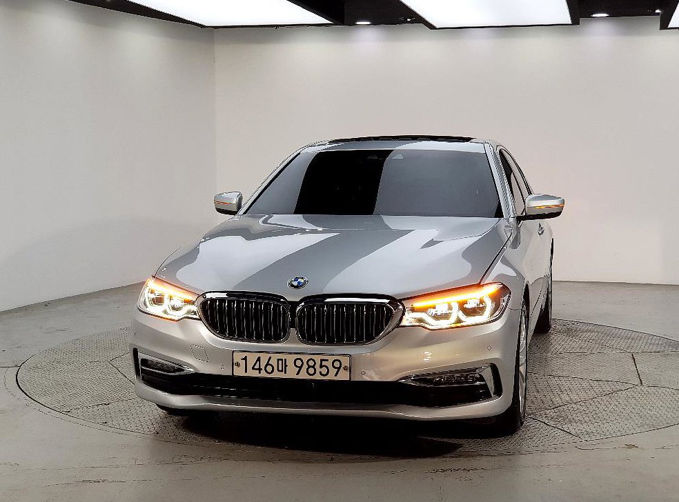 BMW 5시리즈 520d 럭셔리 스페셜 에디션 사진 2