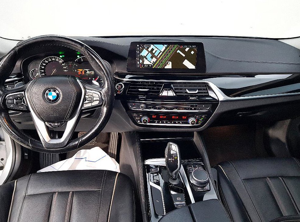 BMW 5시리즈 520d 럭셔리 스페셜 에디션 사진 5