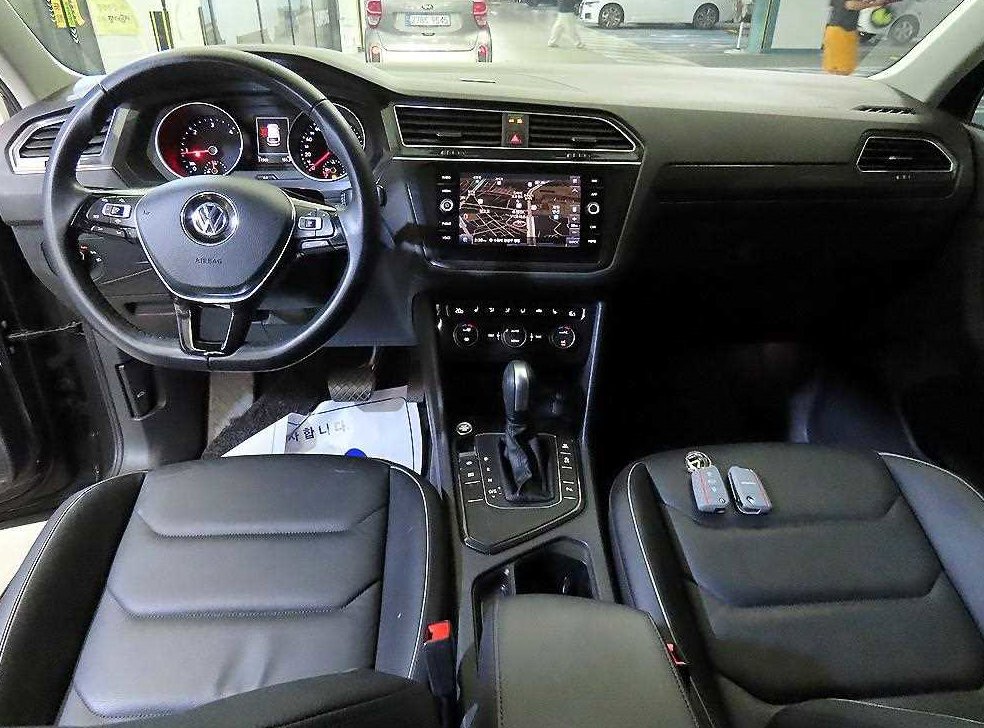 폭스바겐 티구안 2.0 TDI 프리미엄 사진 10