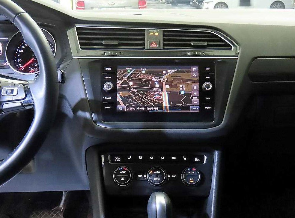 폭스바겐 티구안 2.0 TDI 프리미엄 사진 11