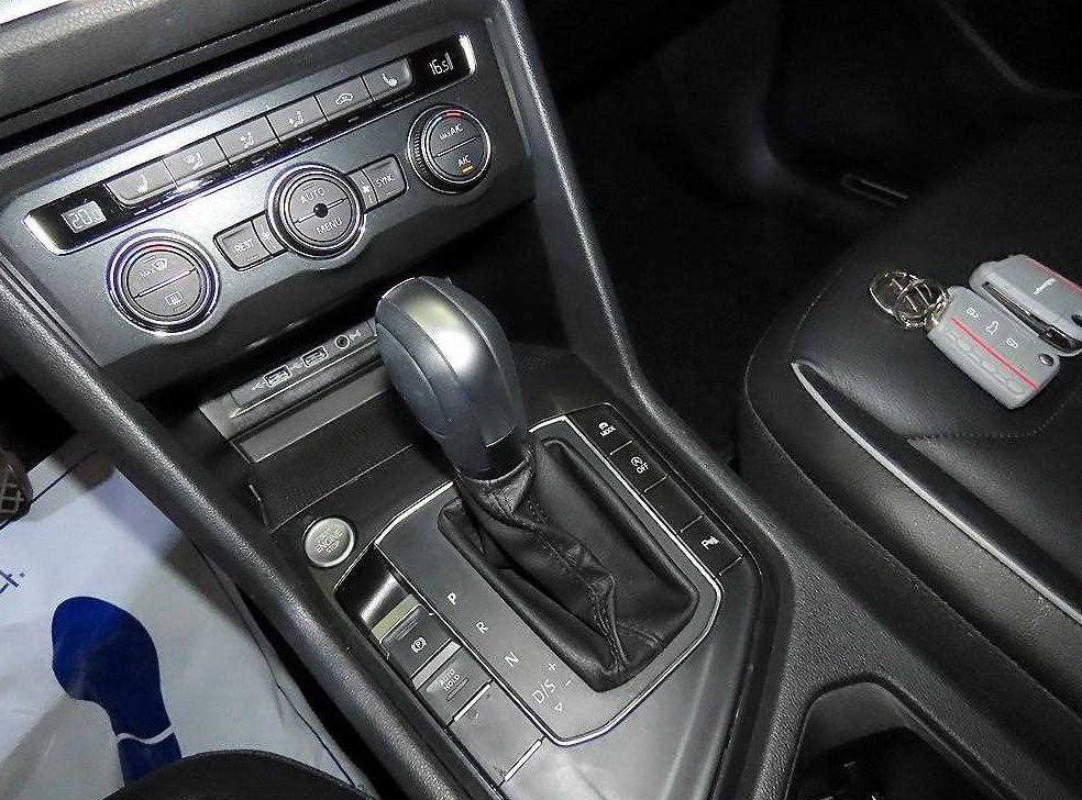 폭스바겐 티구안 2.0 TDI 프리미엄 사진 12