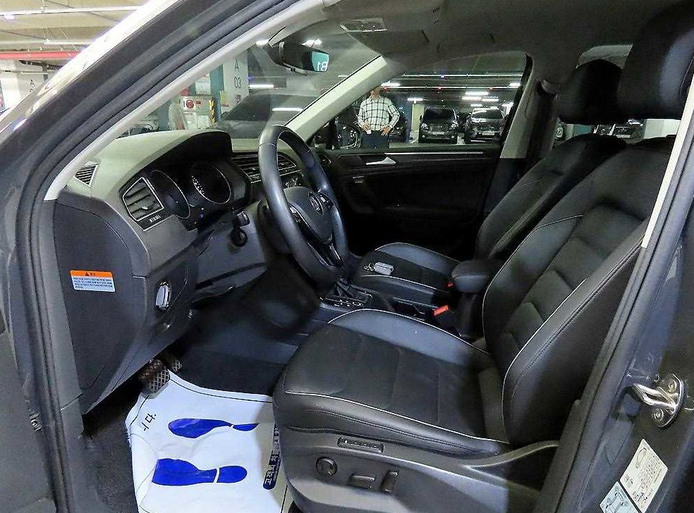 폭스바겐 티구안 2.0 TDI 프리미엄 사진 6