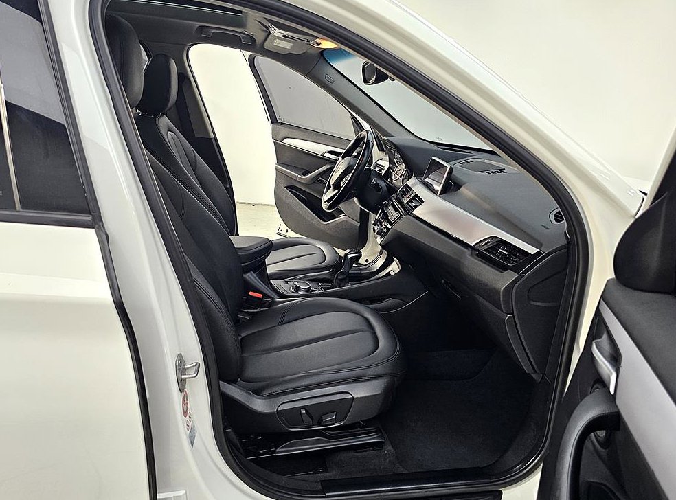BMW X1 xDrive 18d 사진 11