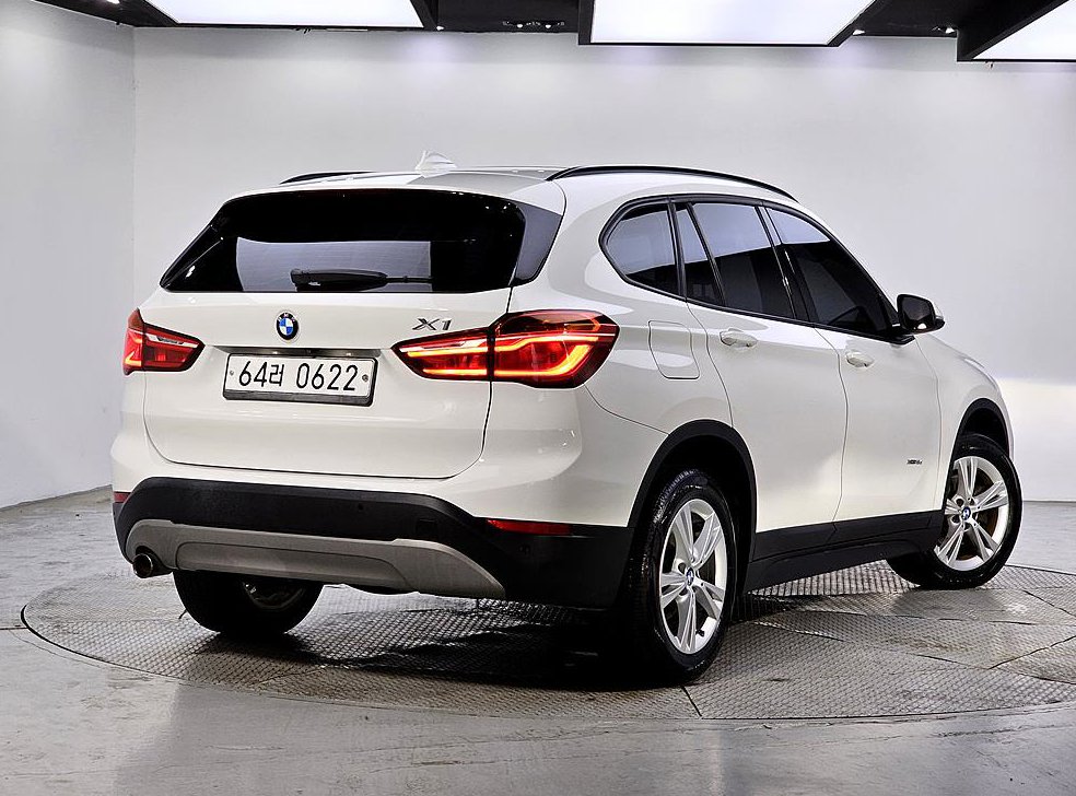 BMW X1 xDrive 18d 사진 4