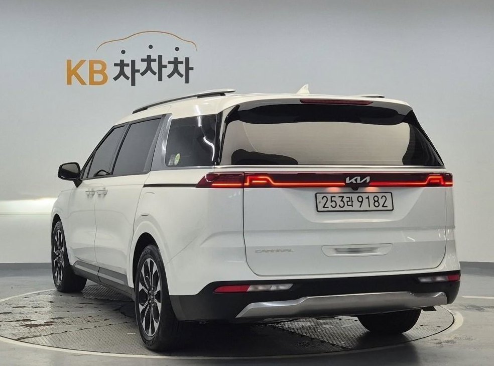 기아 카니발 디젤 9인승 노블레스 사진 2