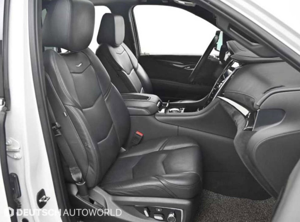 캐딜락 에스컬레이드 6.2 V8 플래티넘 사진 9