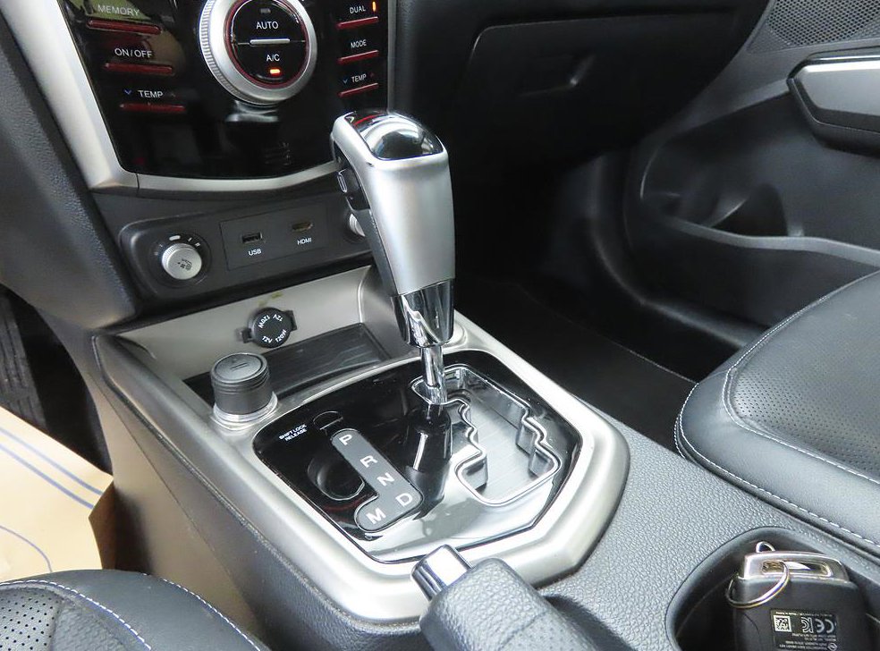 KG모빌리티(쌍용)  티볼리 가솔린 2WD 1.6 LX 사진 11