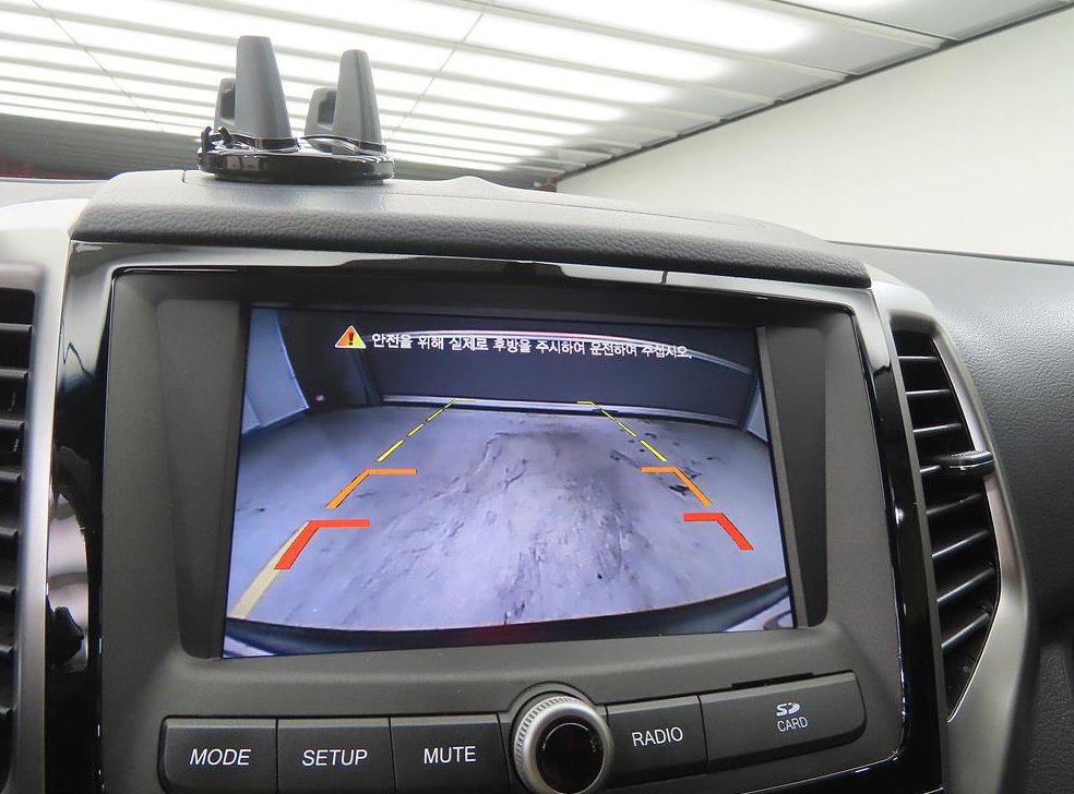 KG모빌리티(쌍용)  티볼리 가솔린 2WD 1.6 LX 사진 13