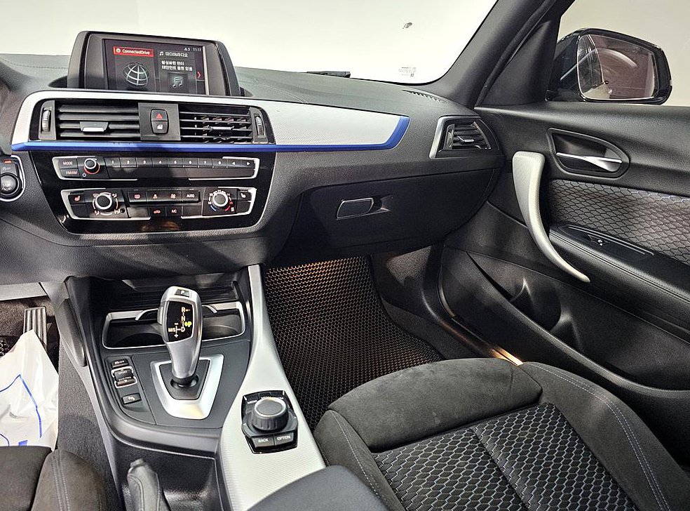 BMW 1시리즈 118d M 스포츠 섀도우 에디션 사진 10