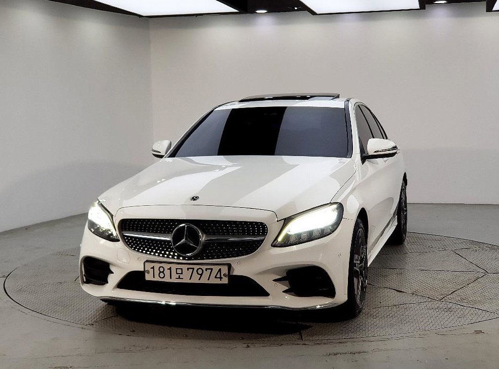 벤츠 C 클래스 C220 d 4MATIC AMG Line 사진 2