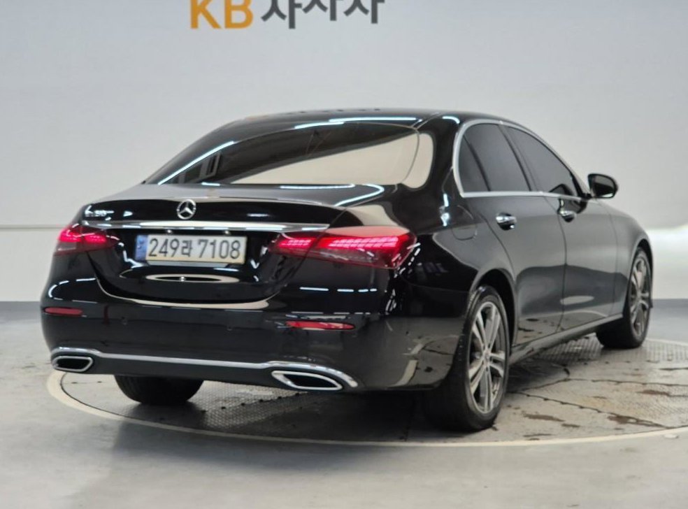벤츠 E 클래스 E250 아방가르드 사진 3