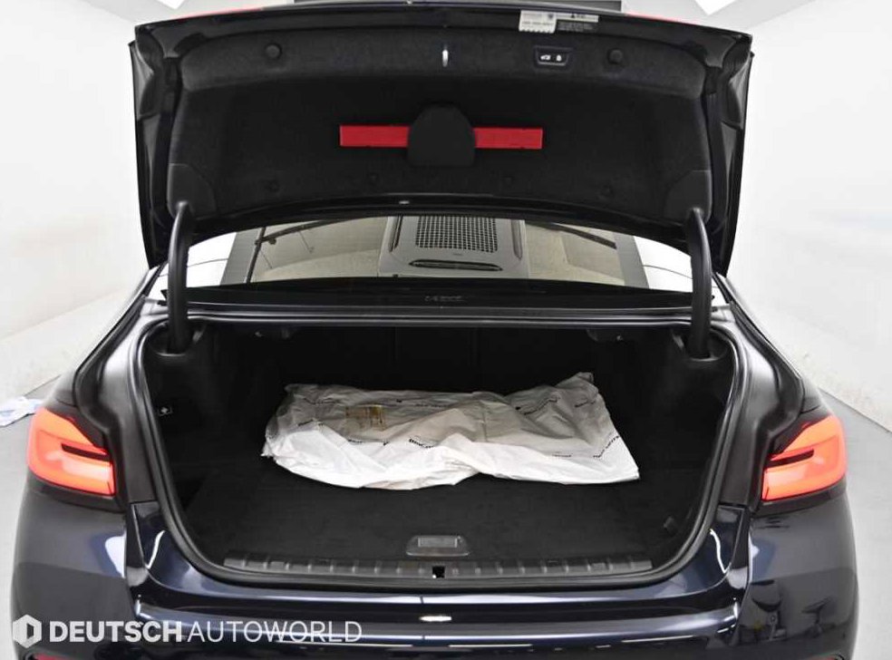 BMW 5시리즈 530e M 스포츠 사진 19