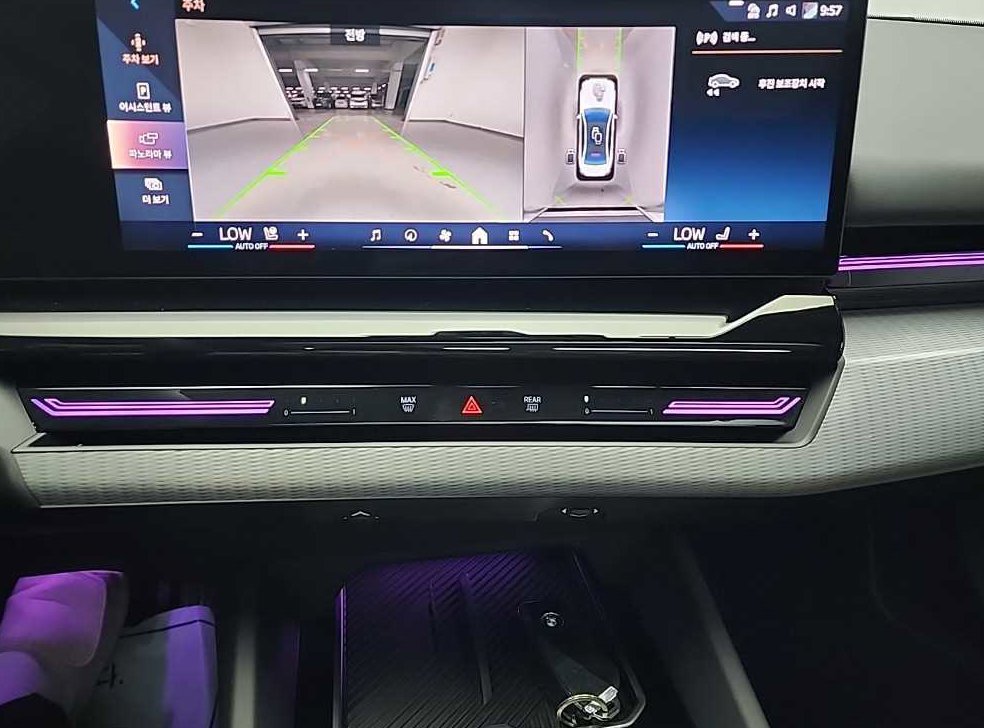 BMW 5시리즈 520i 사진 11