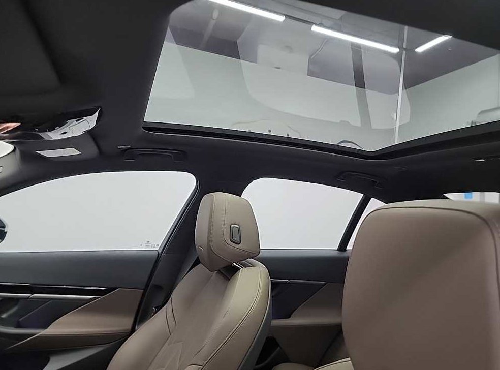 BMW 5시리즈 520i 사진 15