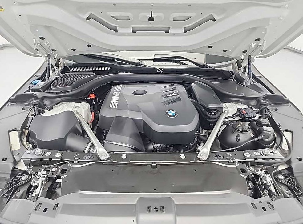 BMW 5시리즈 520i 사진 6