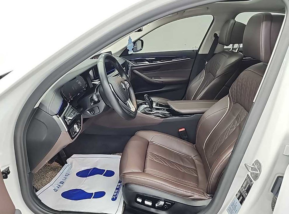 BMW 5시리즈 523d 럭셔리 사진 12