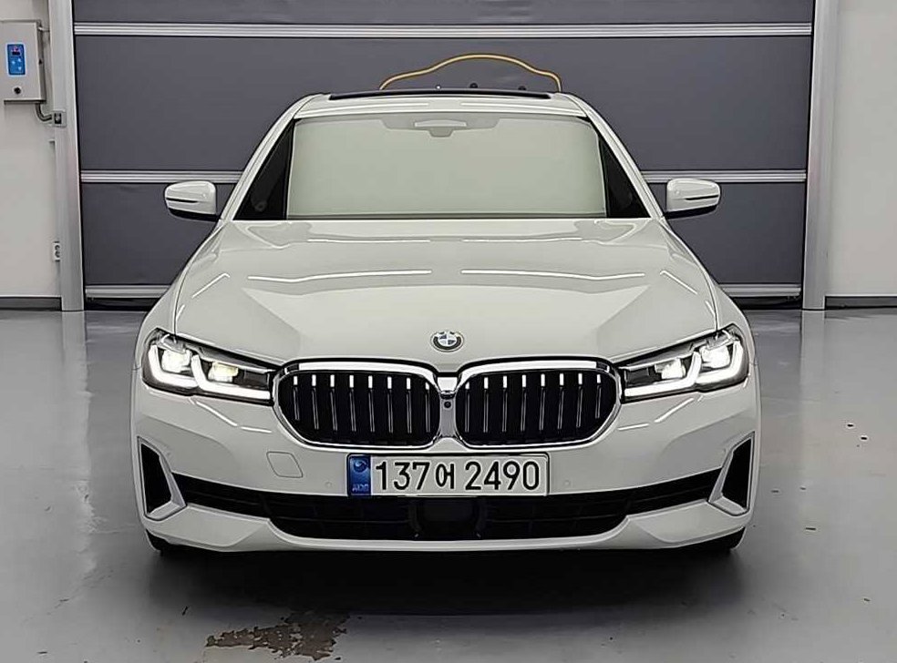 BMW 5시리즈 523d 럭셔리 사진 3