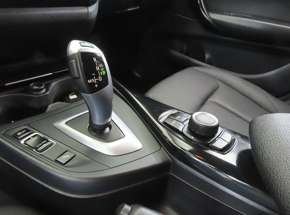 BMW 1시리즈 118d 어반 사진 11