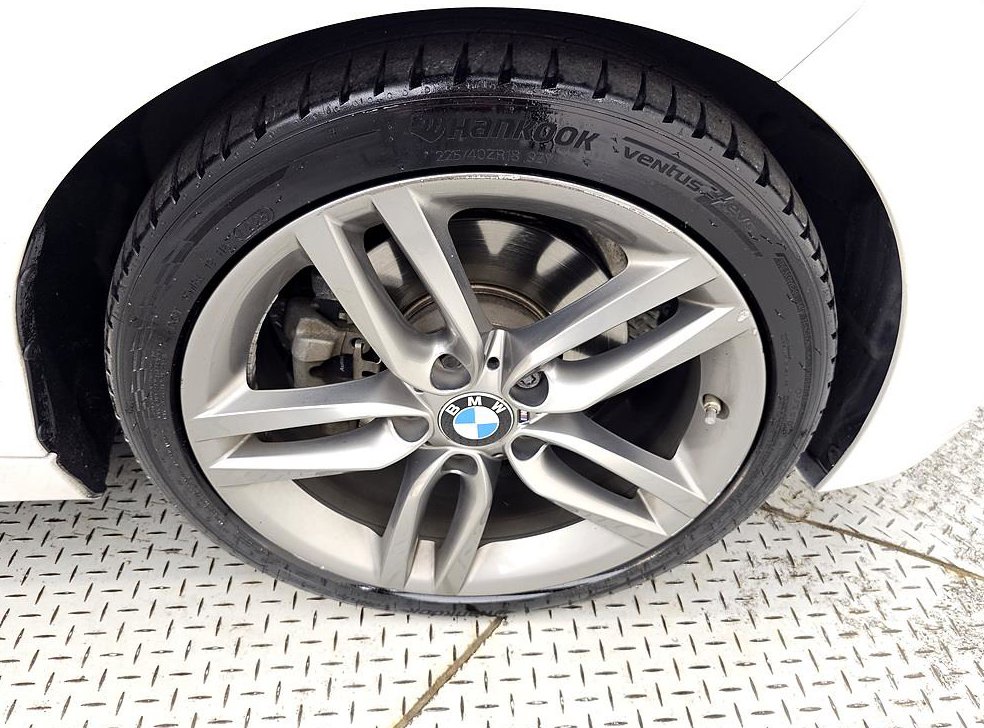 BMW 1시리즈 118d M 스포츠 섀도우 에디션 사진 20