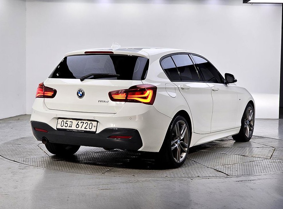 BMW 1시리즈 118d M 스포츠 섀도우 에디션 사진 4