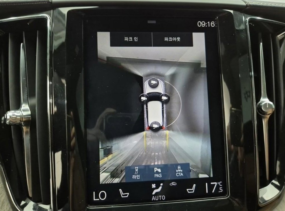 볼보 XC60 D5 AWD 인스크립션 사진 15