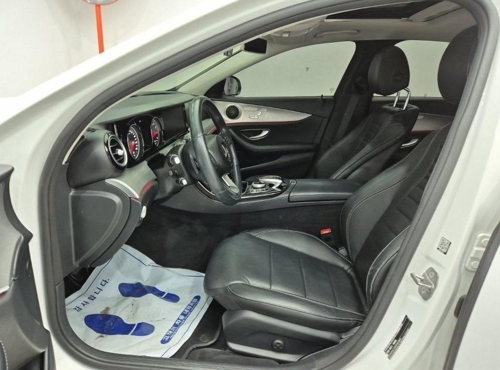 벤츠 E 클래스 E200 아방가르드 사진 13