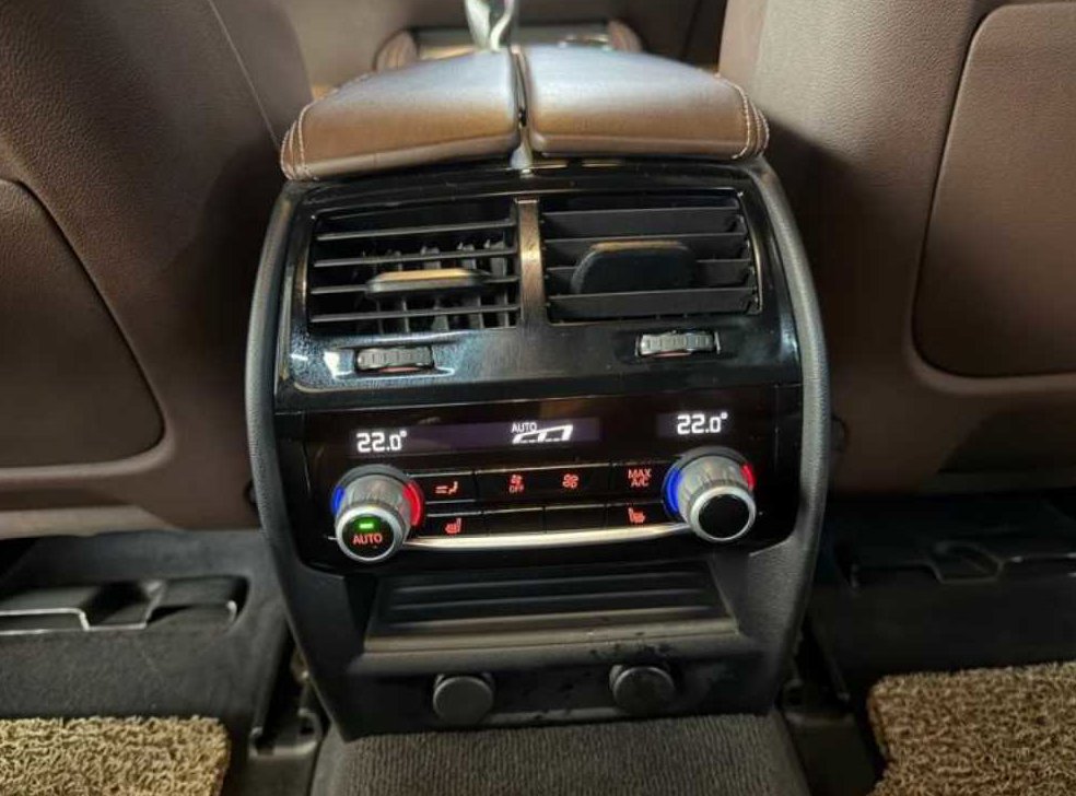 BMW 5시리즈 520d M 스포츠 플러스 사진 15