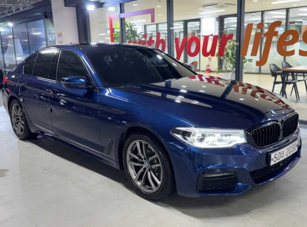 BMW 5시리즈 520d M 스포츠 플러스 사진 2