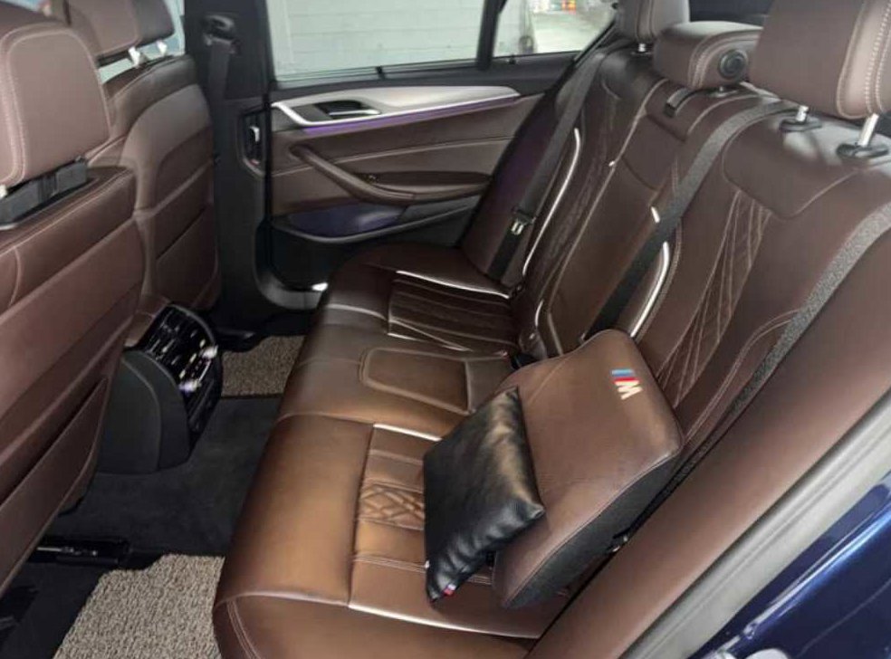 BMW 5시리즈 520d M 스포츠 플러스 사진 7