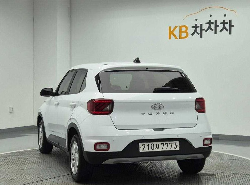 현대 베뉴 1.6 모던 플러스 사진 2