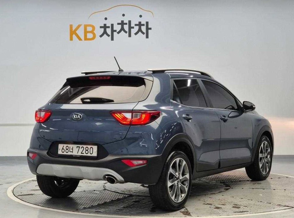 기아 스토닉 가솔린 1.4 트렌디 사진 3