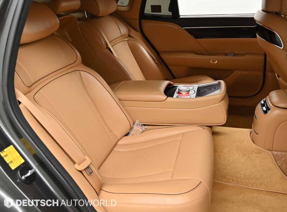제네시스 G90 3.5T GDI AWD 사진 12