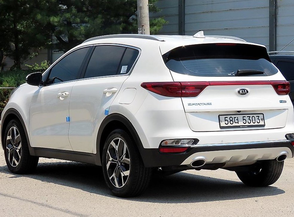 기아 스포티지 2.0 디젤 2WD 사진 3