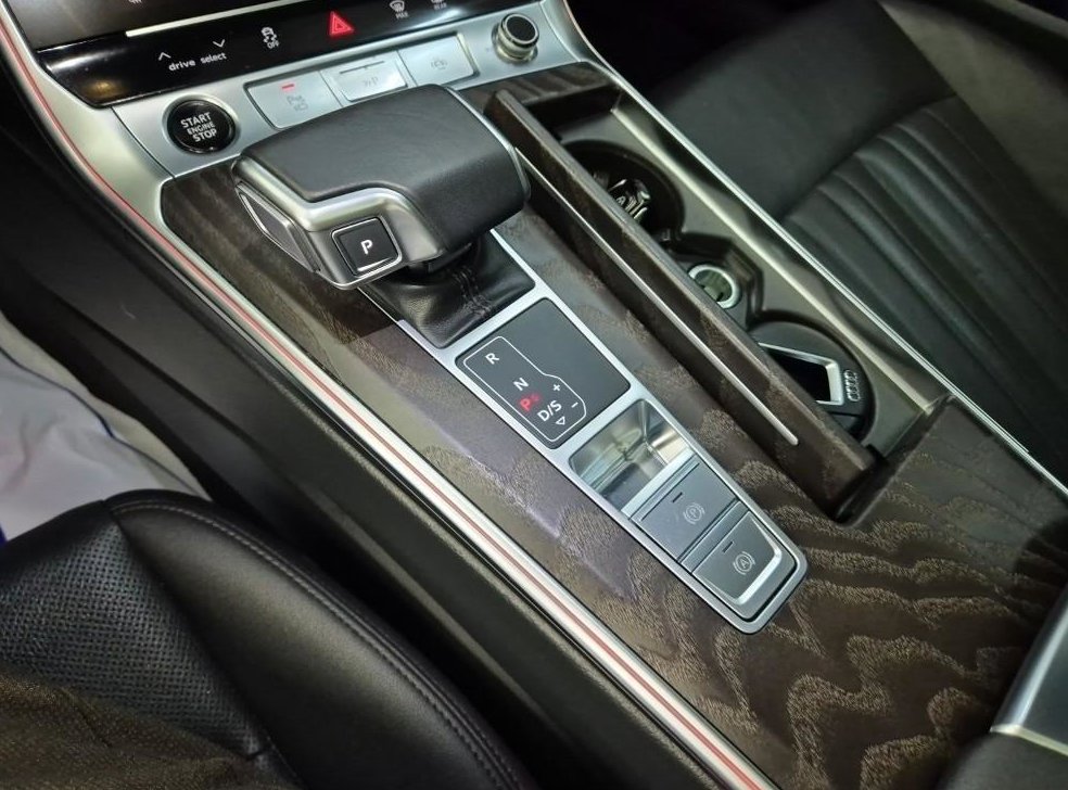 아우디 A6 45 TFSI 콰트로 프리미엄 사진 8