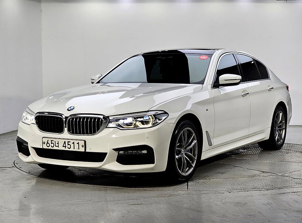 BMW 5시리즈 530i xDrive M 스포츠 플러스