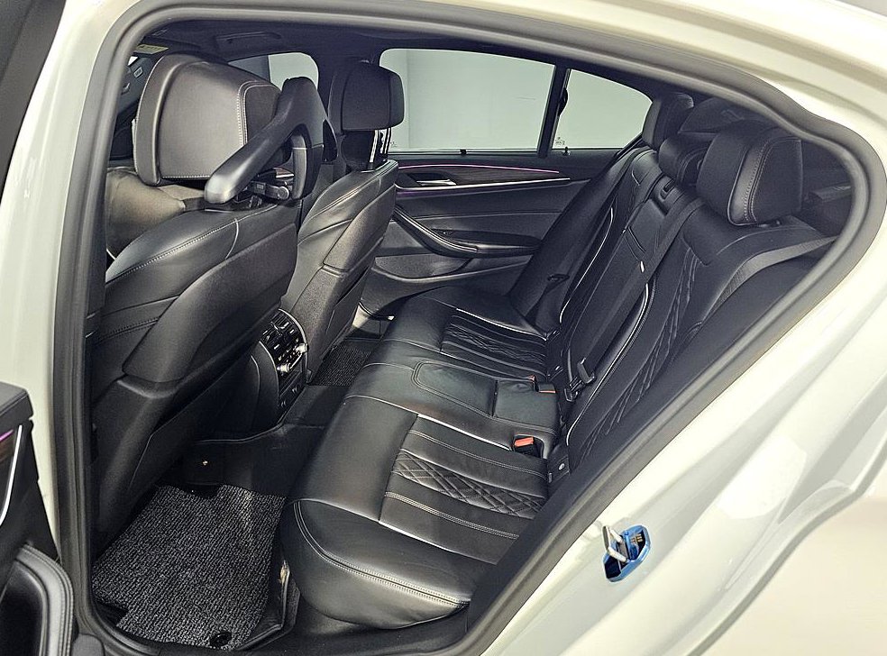 BMW 5시리즈 530i xDrive M 스포츠 플러스 사진 8