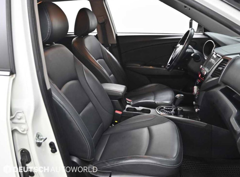 KG모빌리티(쌍용)  티볼리 가솔린 2WD 1.6 LX 사진 10